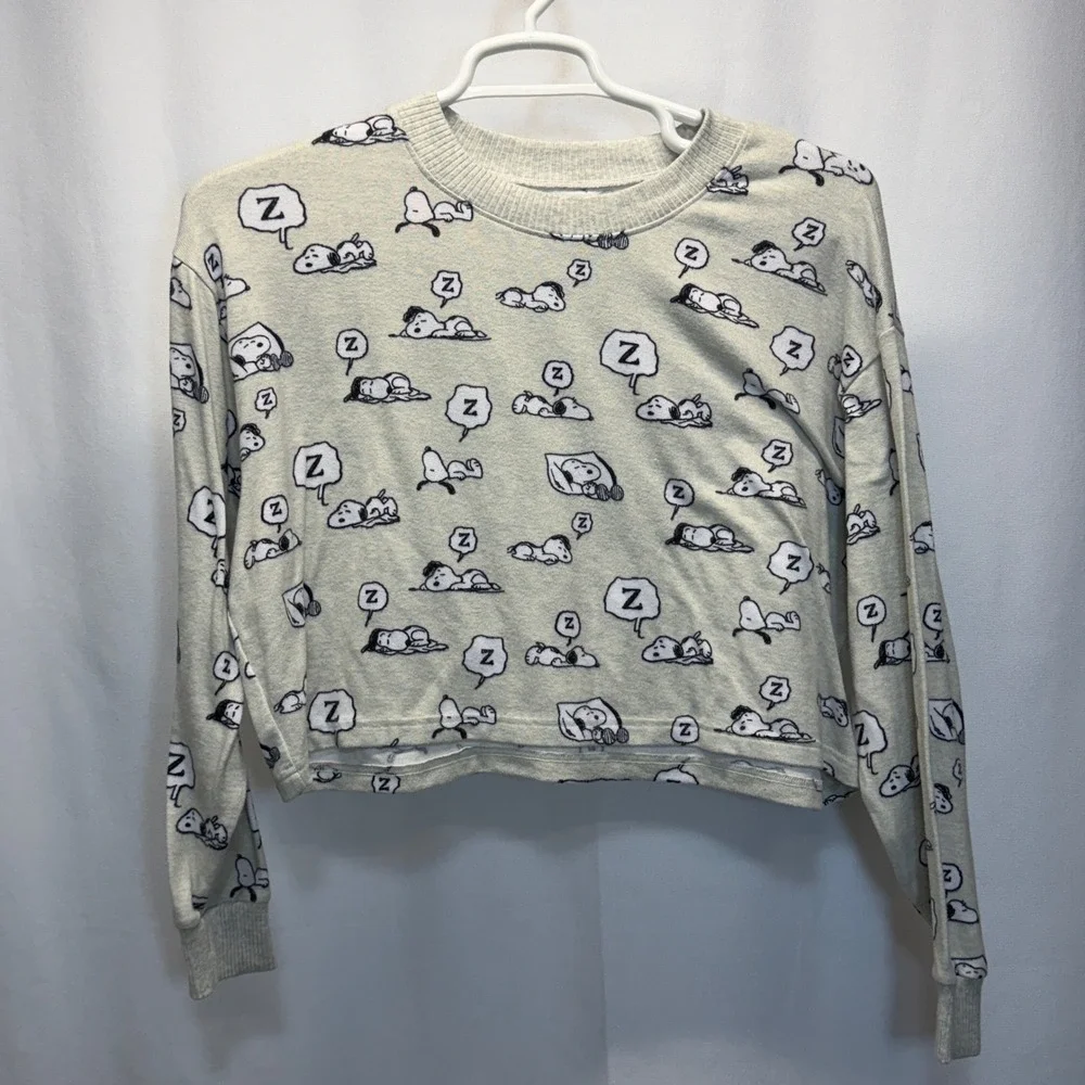 American Eagle Outfitters Lounge Sleepy‎ Snoopy Pajama Top Cropped Medium Grey